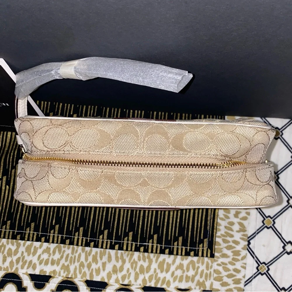COACH DEMPSEY LARGE BOXY COSMETIC CASE N SIGNATURE JACQUARD WITH COACH PATCH